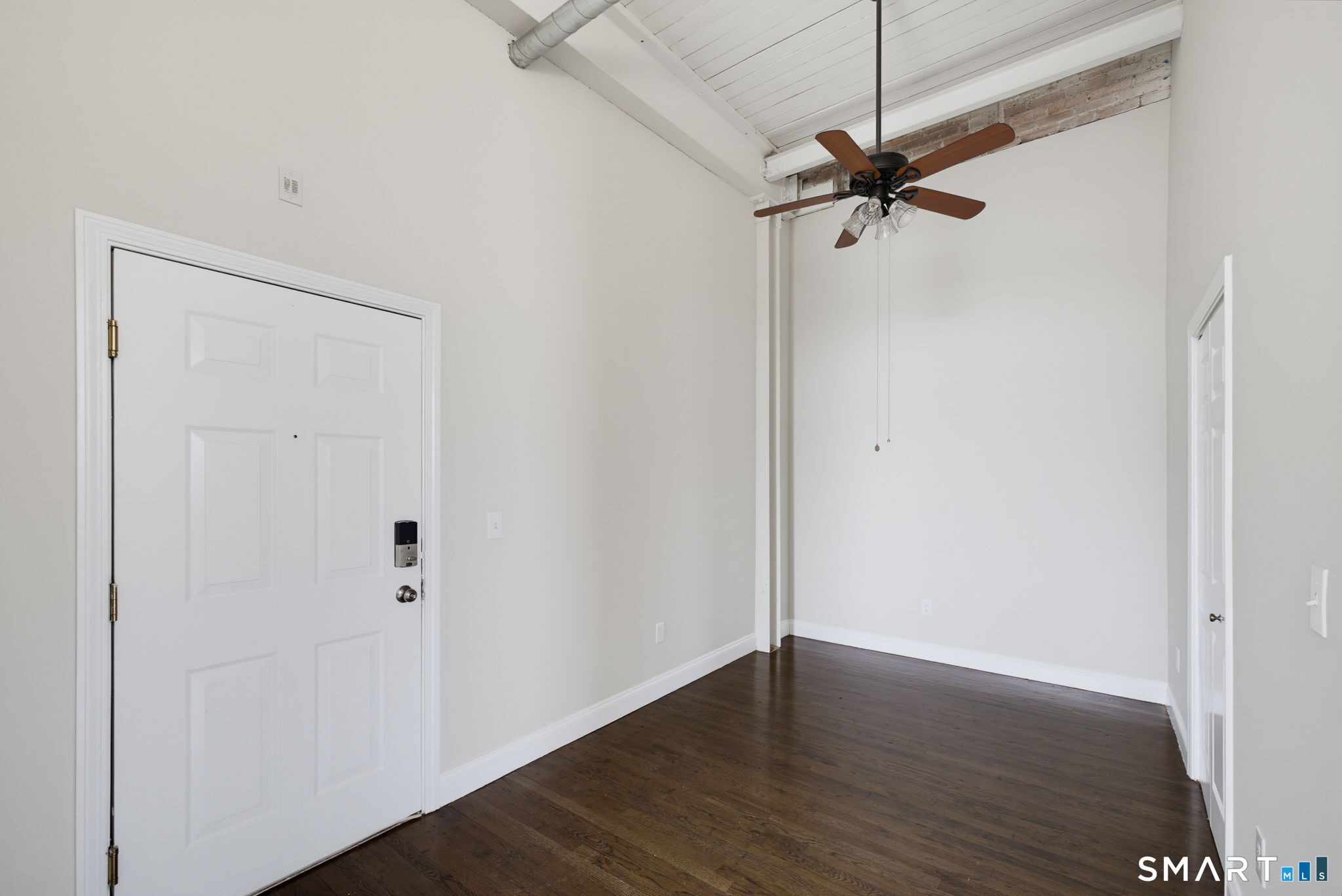 390 Charles Street Unit: 301