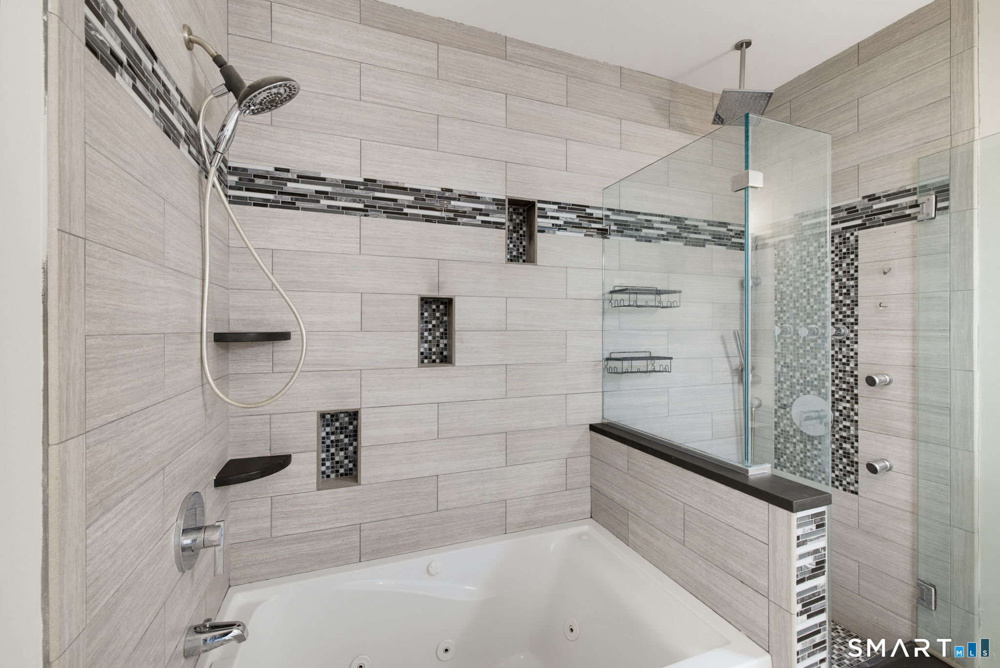 390 Charles Street Unit: 301