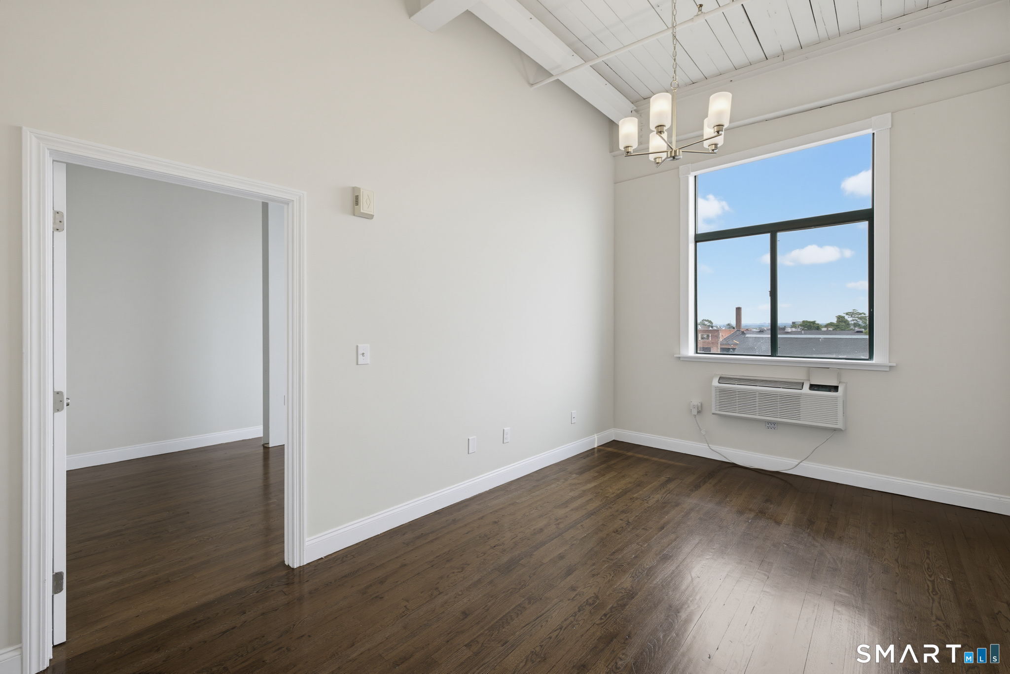 390 Charles Street Unit: 301