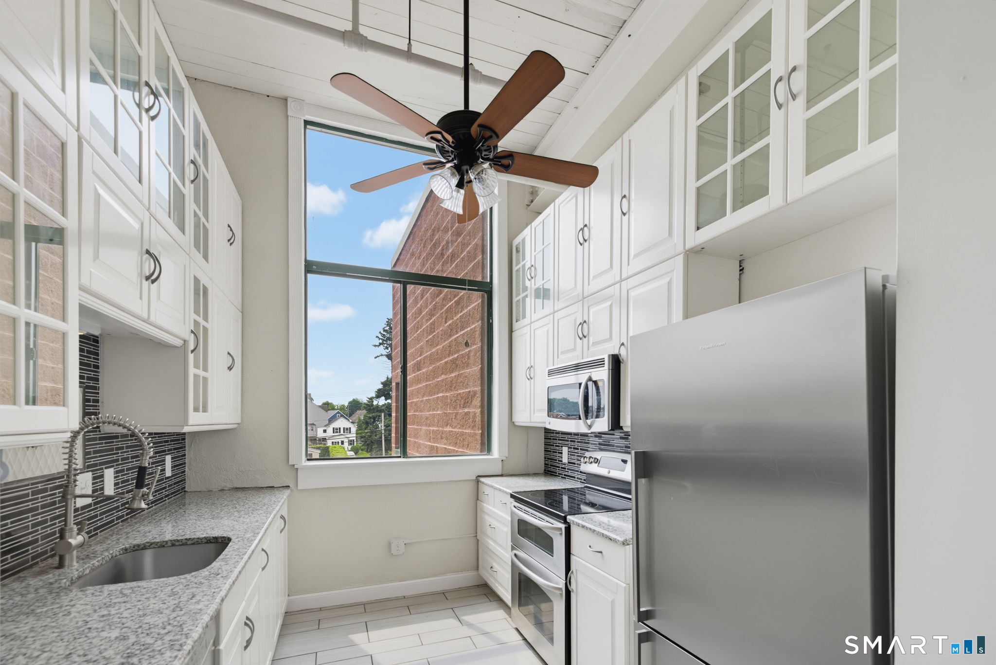 390 Charles Street Unit: 301