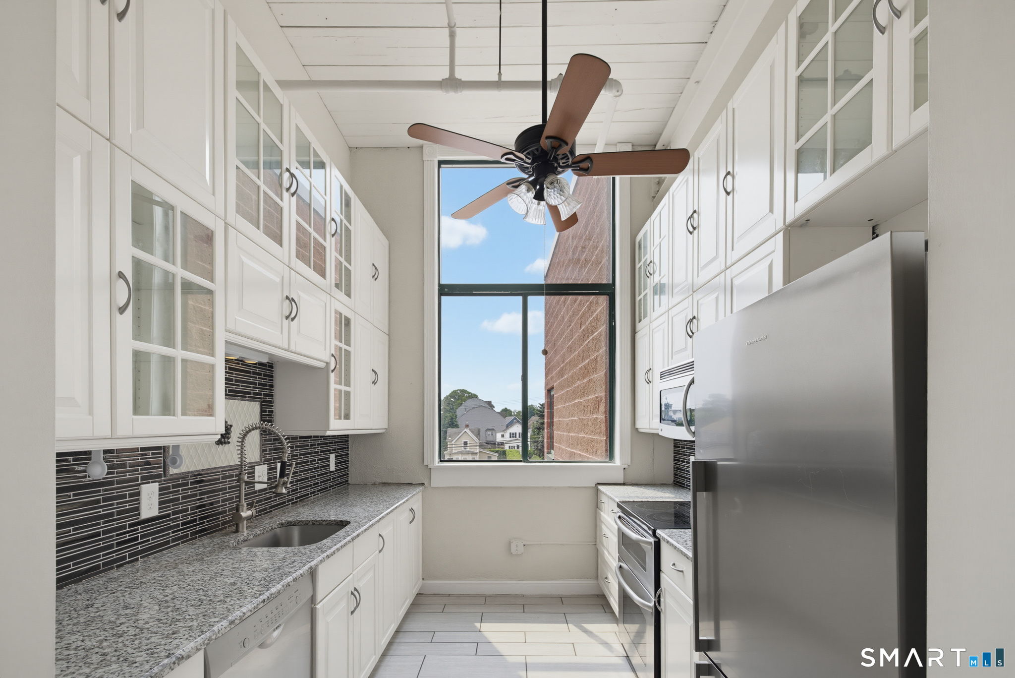390 Charles Street Unit: 301