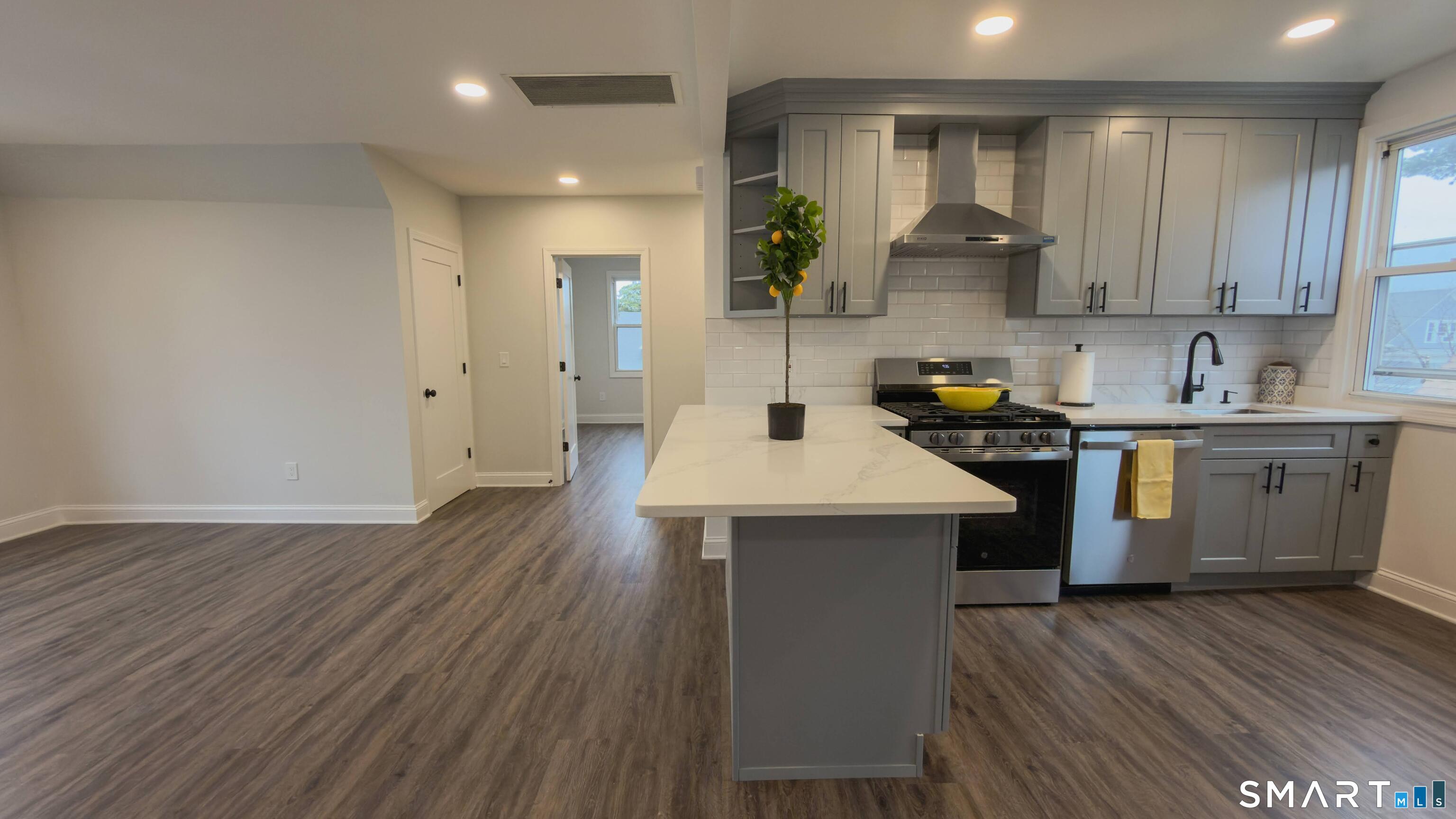 43 West Prospect Street Unit: 3