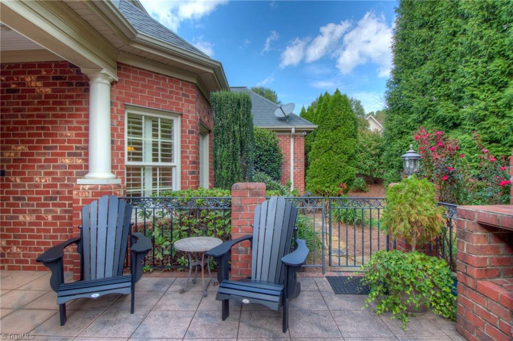 105 Sycamore Commons Lane