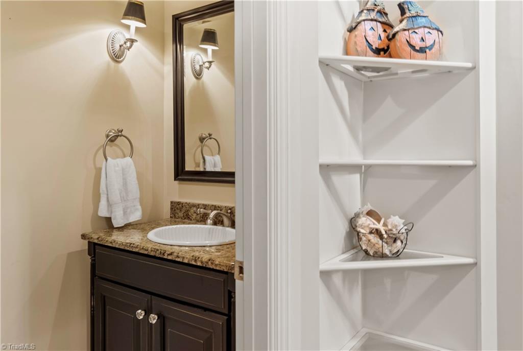 105 Sycamore Commons Lane