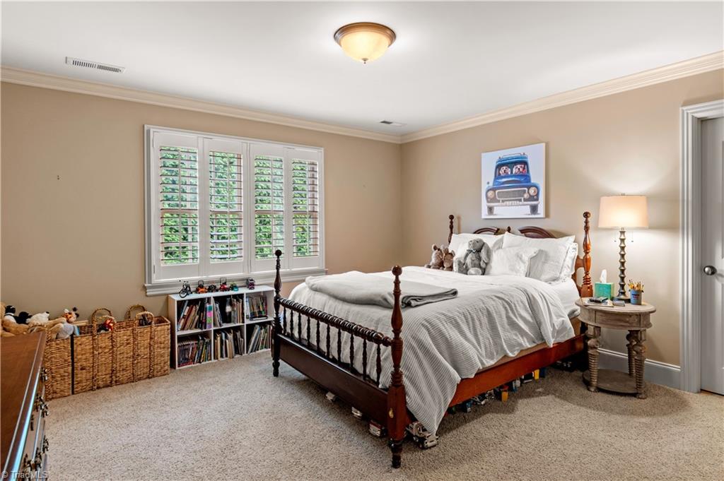 105 Sycamore Commons Lane