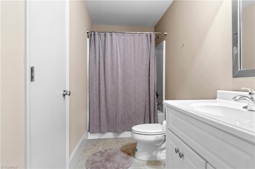 105 Sycamore Commons Lane