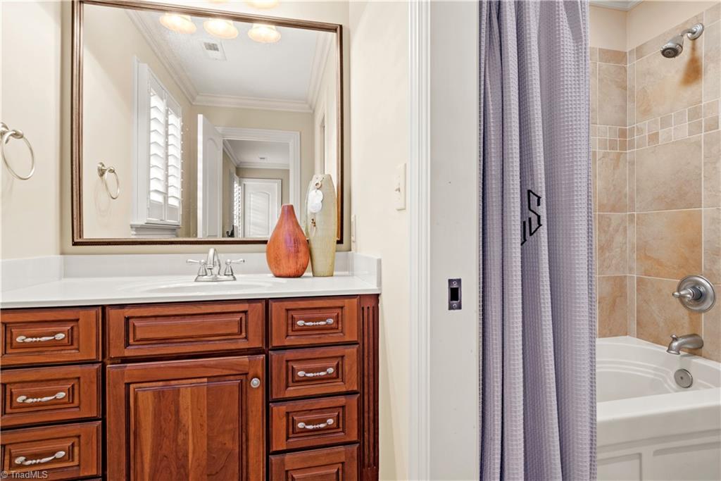 105 Sycamore Commons Lane