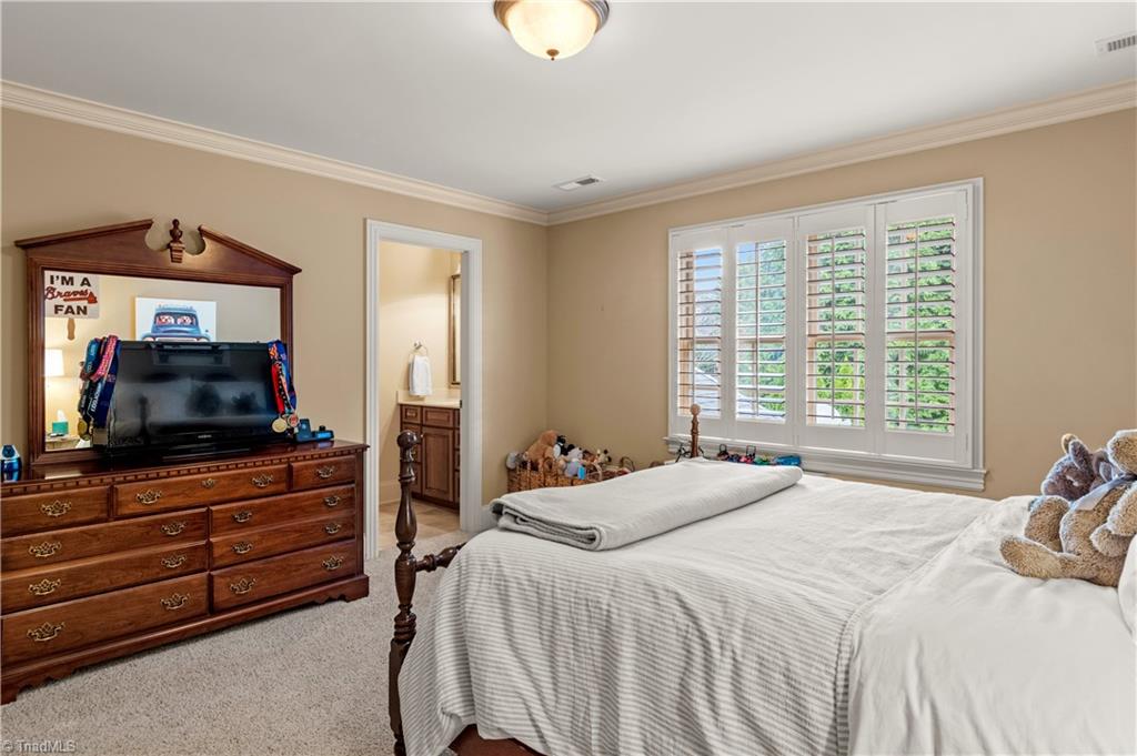 105 Sycamore Commons Lane