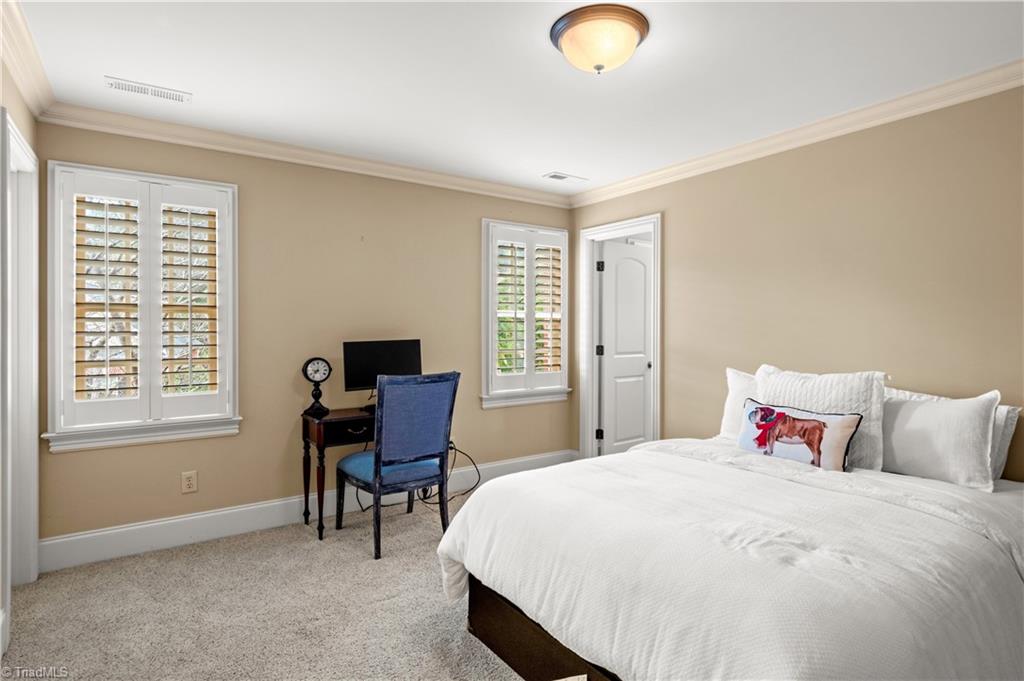 105 Sycamore Commons Lane