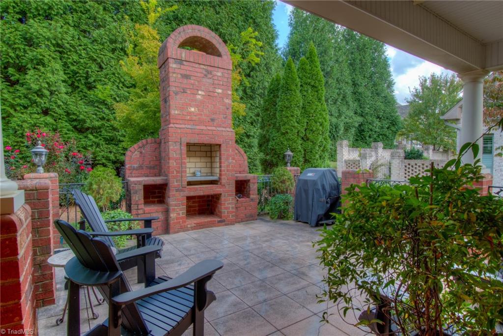 105 Sycamore Commons Lane