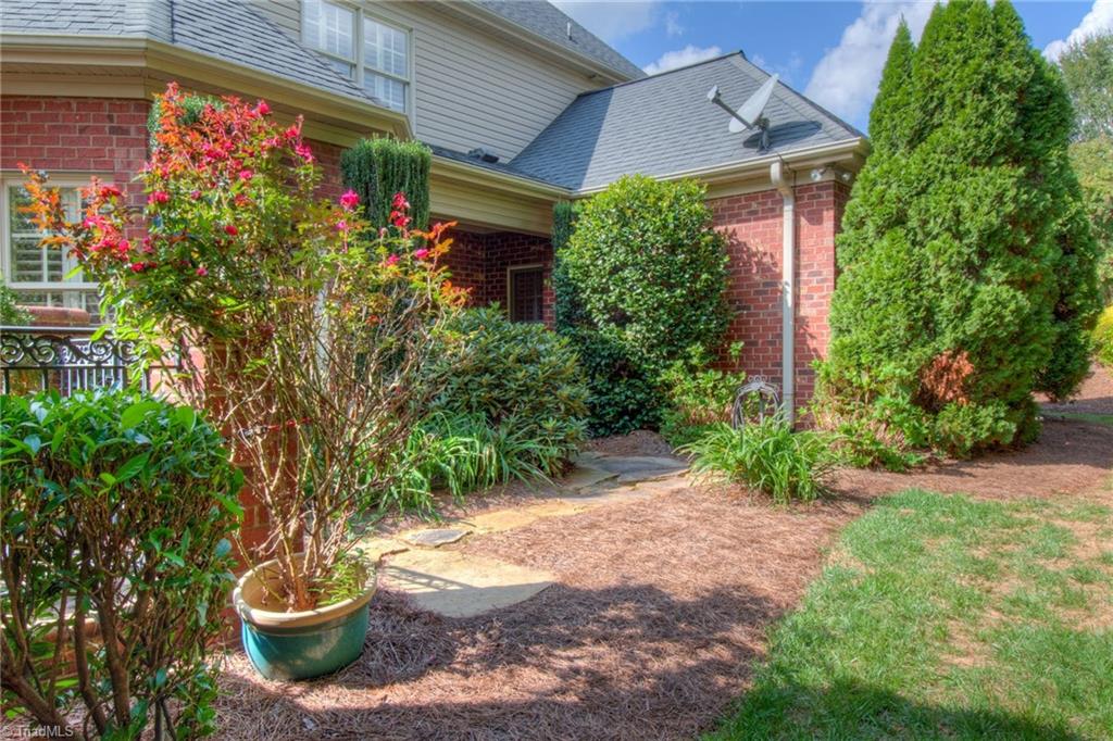 105 Sycamore Commons Lane