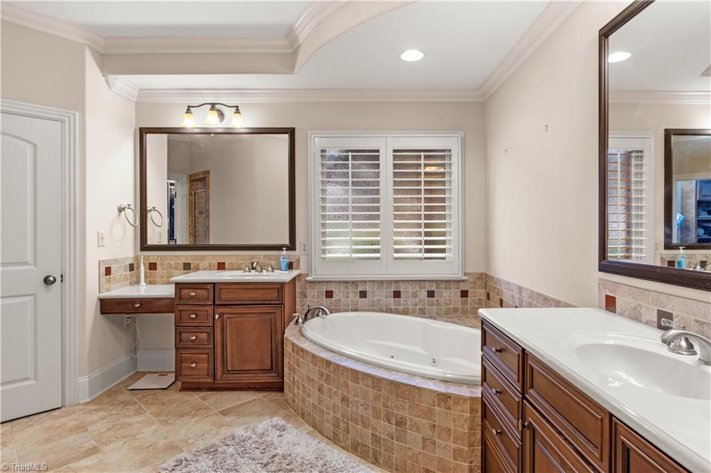 105 Sycamore Commons Lane