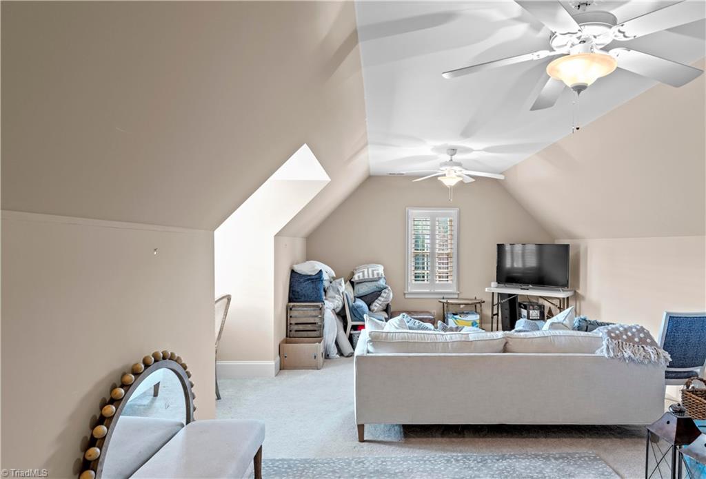 105 Sycamore Commons Lane