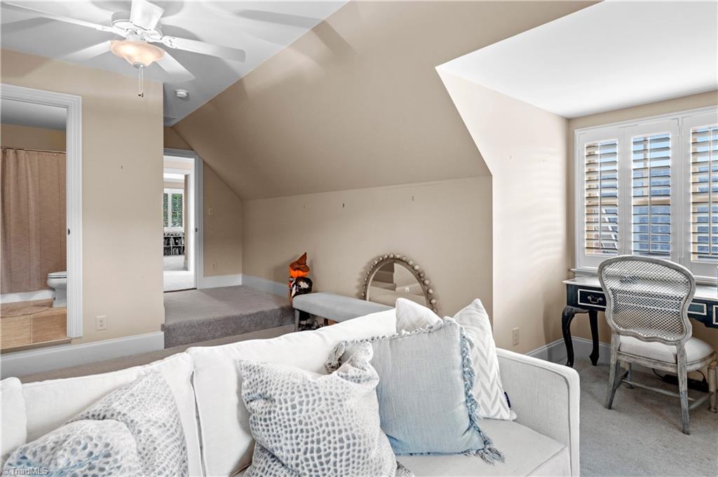 105 Sycamore Commons Lane