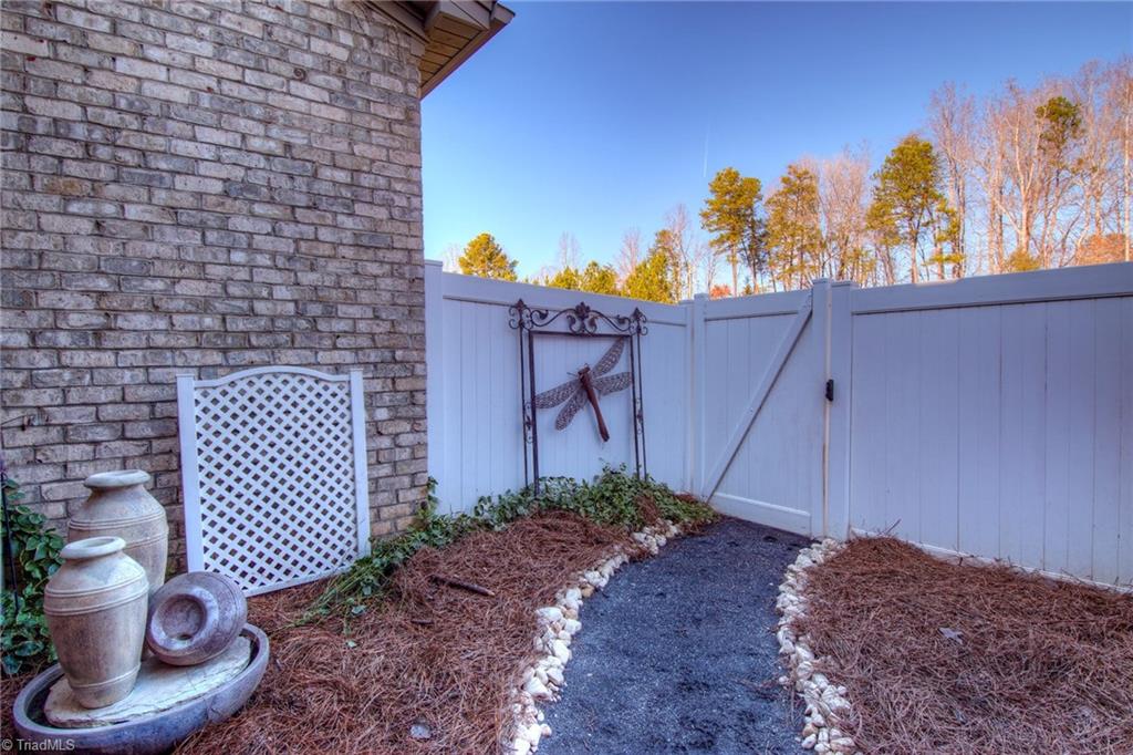 1483 Downington Road