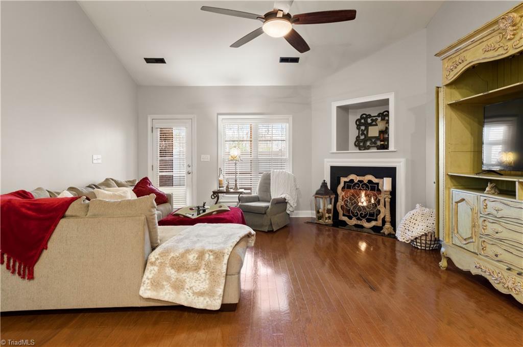 1483 Downington Road