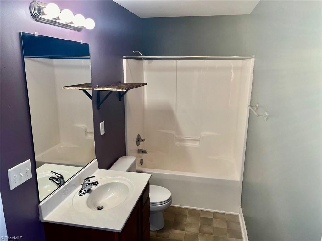 218 Brooks Edge Drive