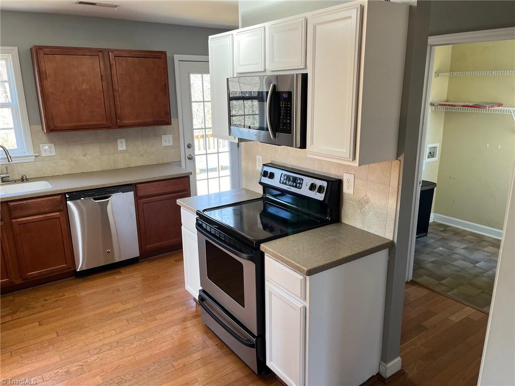 218 Brooks Edge Drive