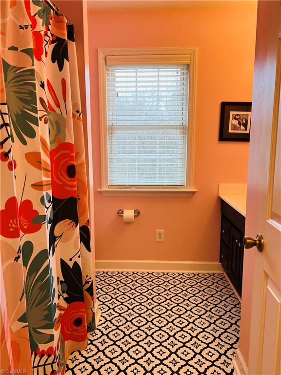 279 Knollcrest Drive