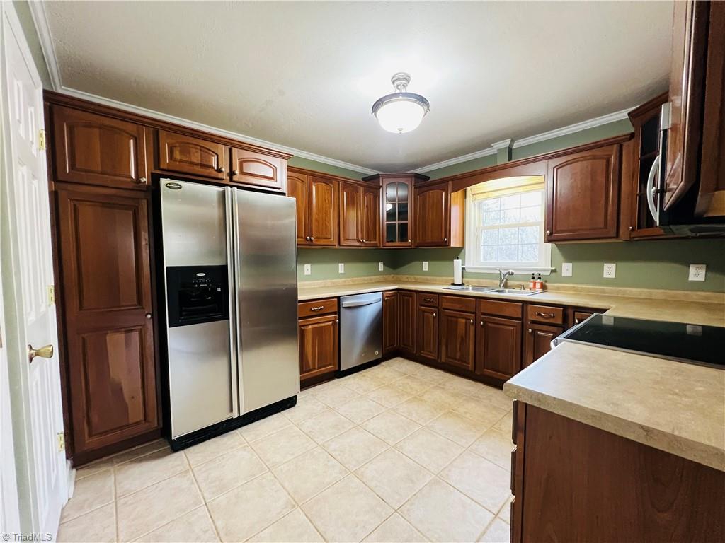 279 Knollcrest Drive