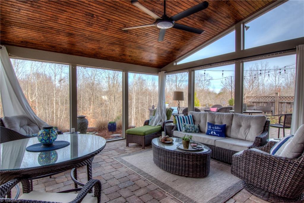 3263 Waterford Glen Lane