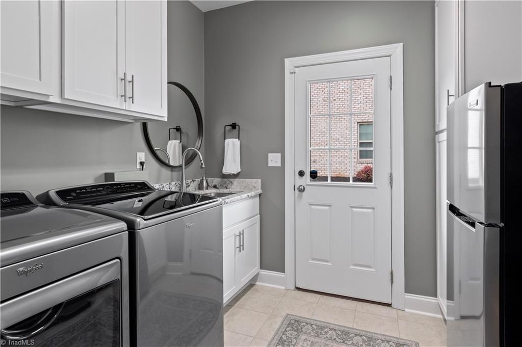 3263 Waterford Glen Lane