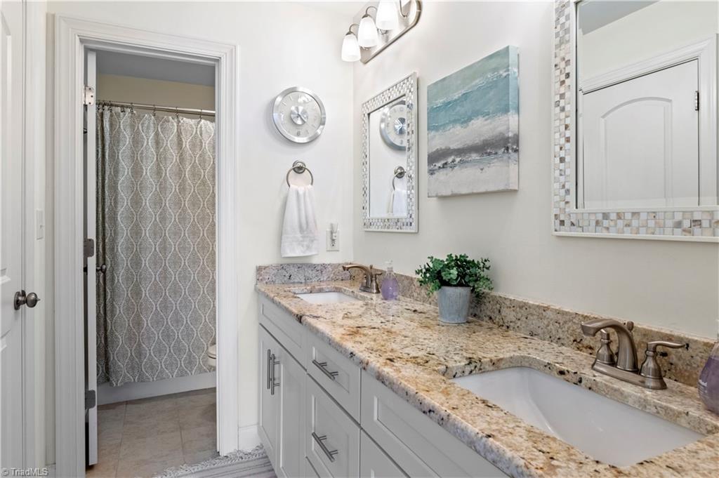 3263 Waterford Glen Lane