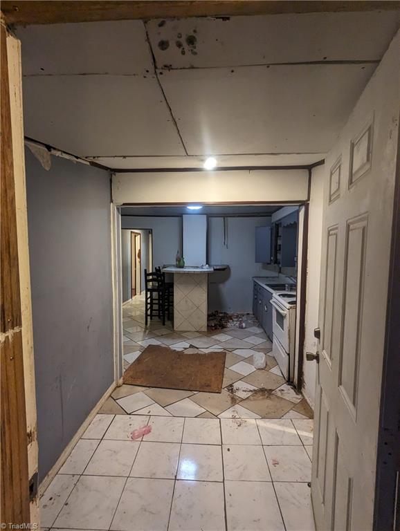 1825 Old US Highway 52