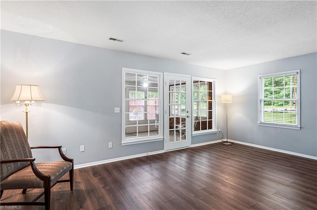 3905 F Valley Court, Winston-Salem