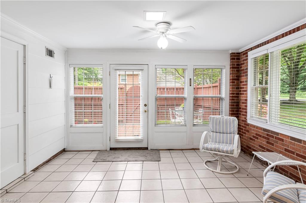 3905 F Valley Court, Winston-Salem