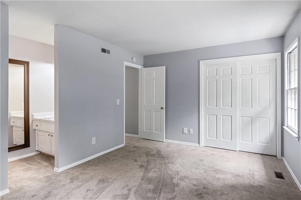 3905 F Valley Court, Winston-Salem