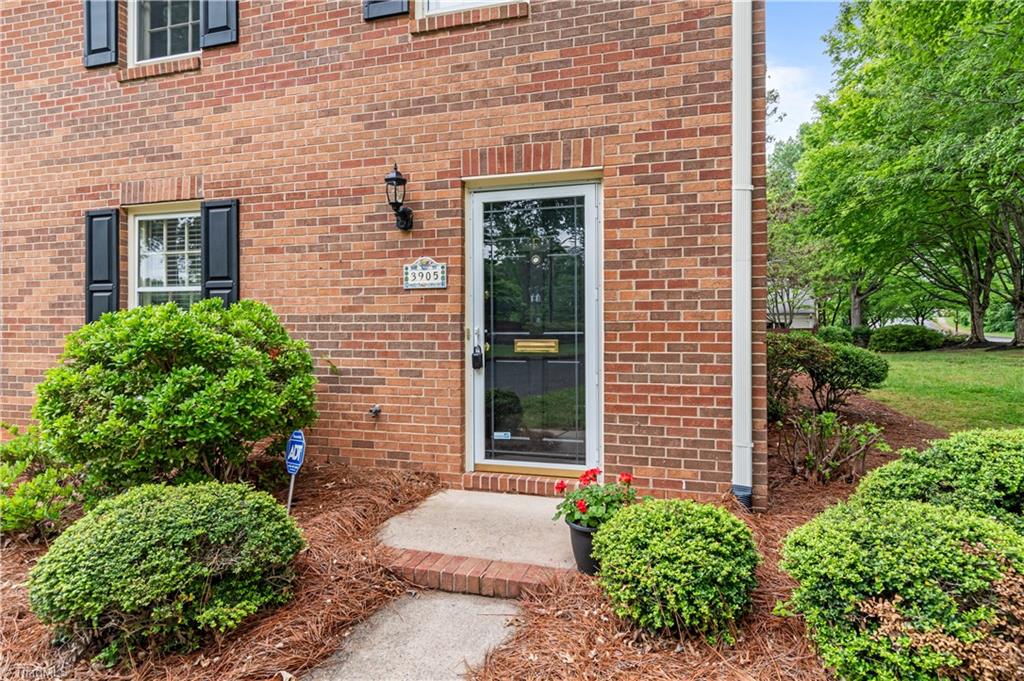 3905 F Valley Court, Winston-Salem