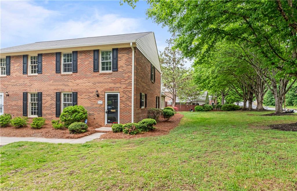 3905 F Valley Court, Winston-Salem