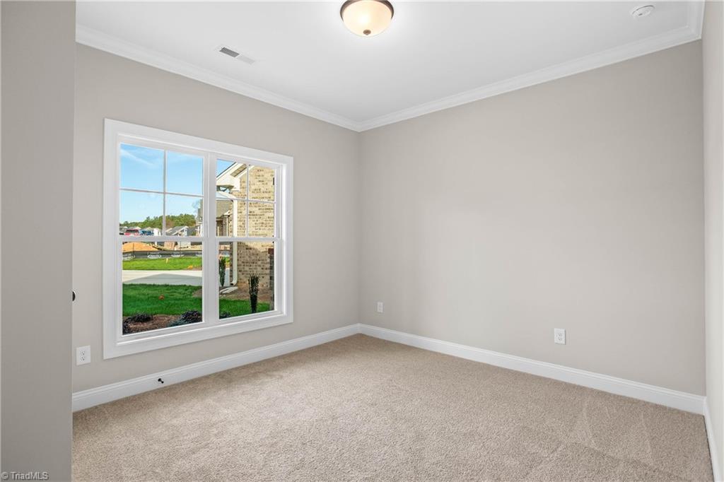 157 Castle Pond Drive, Winston-Salem