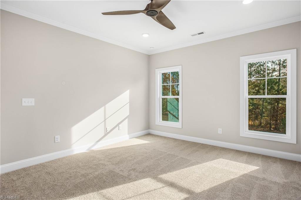 157 Castle Pond Drive, Winston-Salem