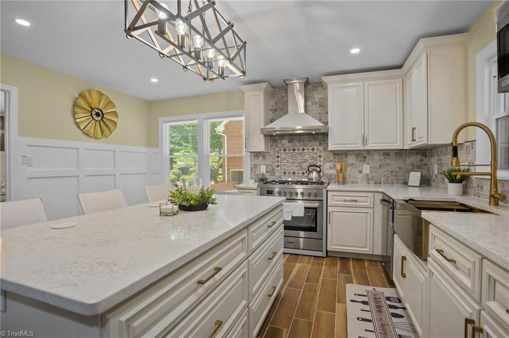 115 aftonshire Court