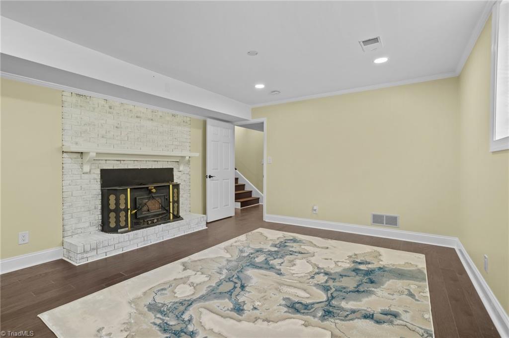 115 aftonshire Court