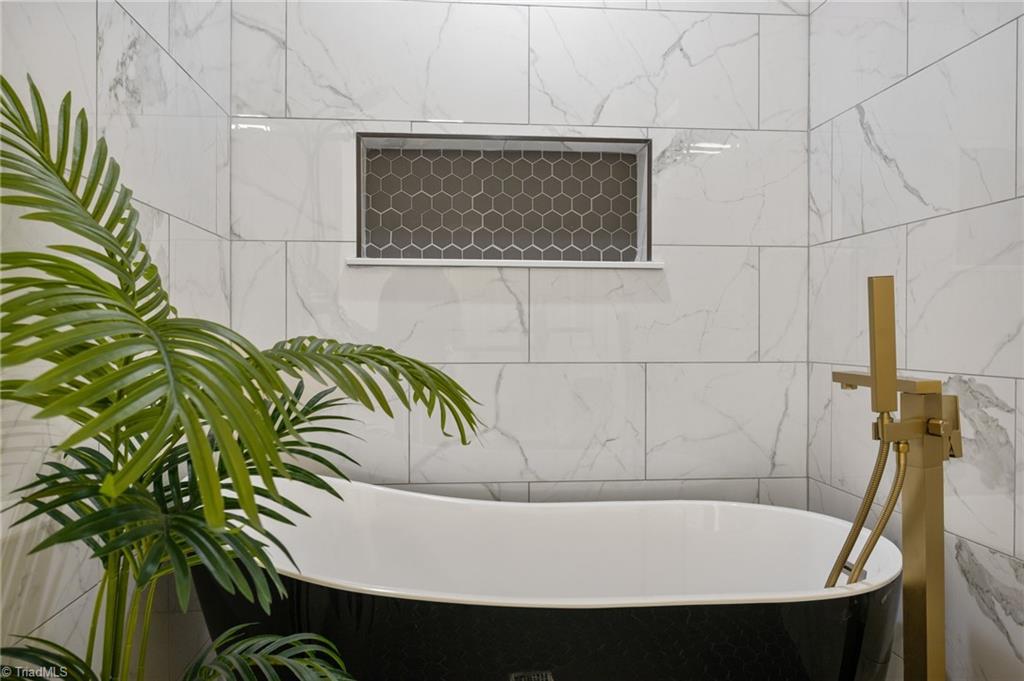 115 aftonshire Court