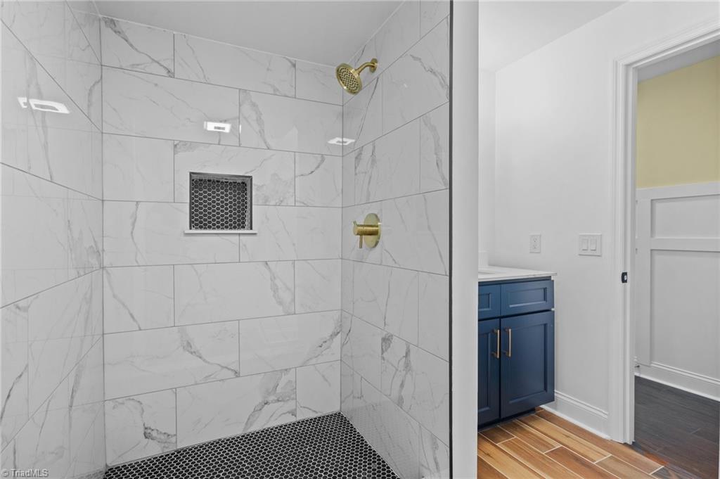 115 aftonshire Court