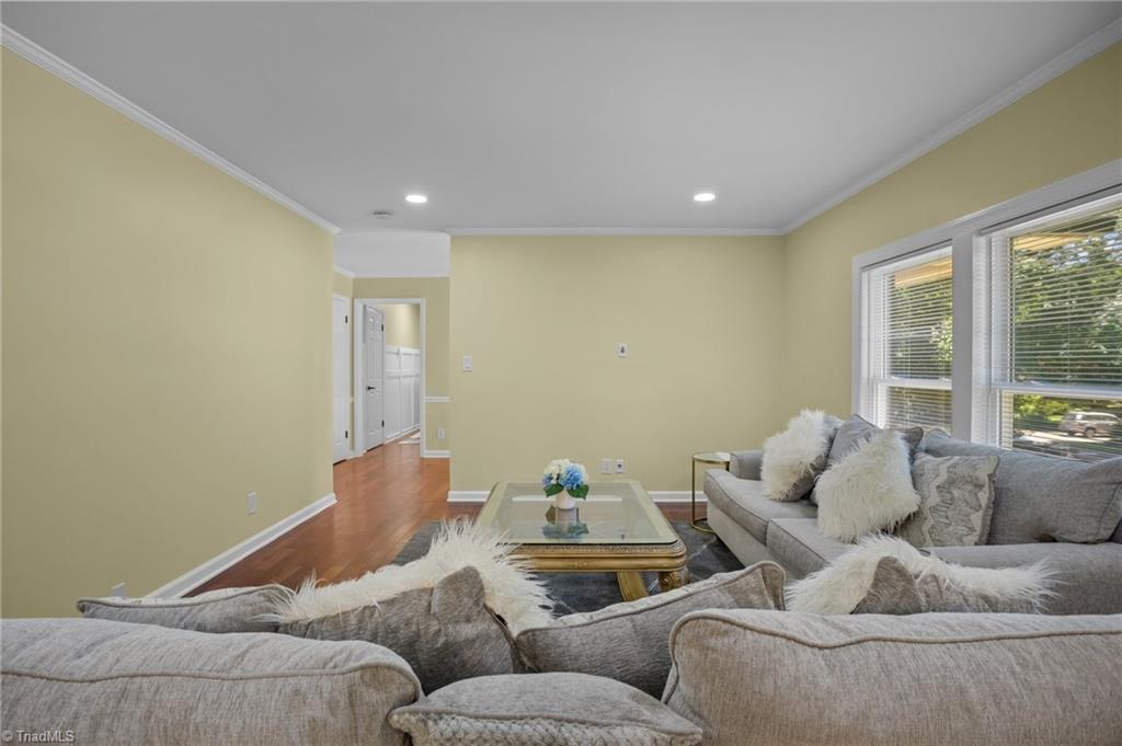 115 aftonshire Court