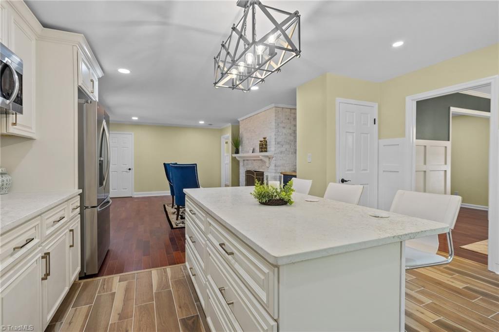 115 aftonshire Court