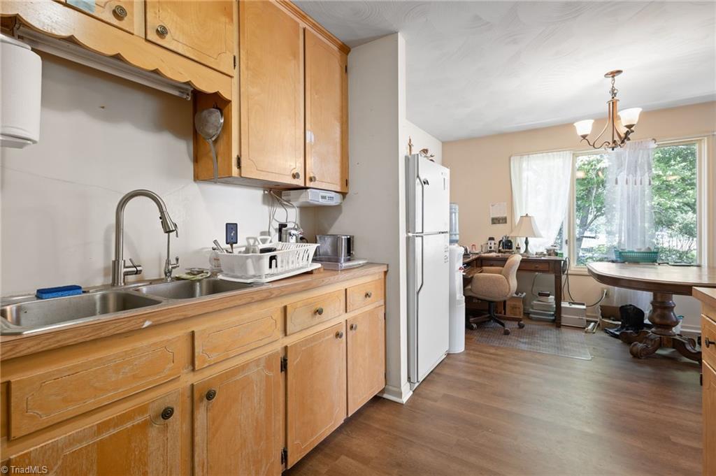 520 Country Club Road