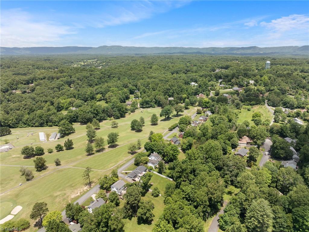 520 Country Club Road