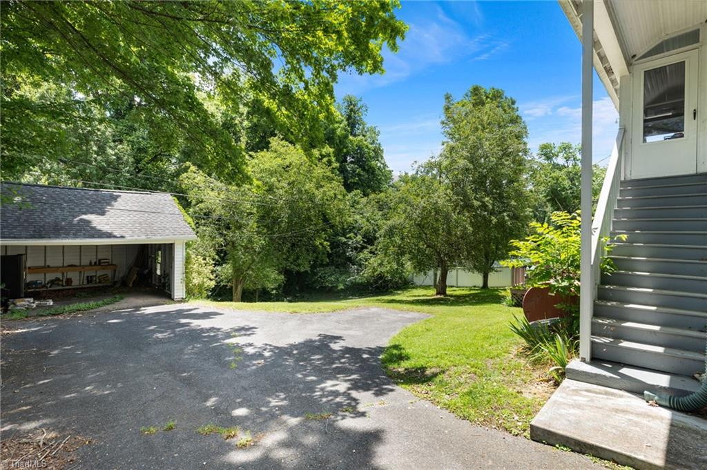 520 Country Club Road