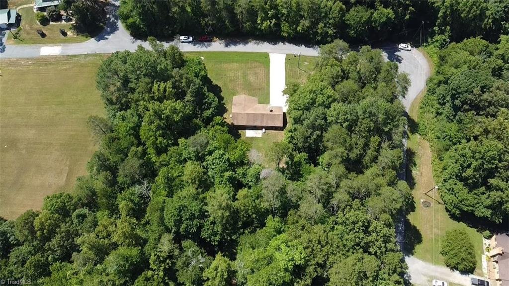 1015 Meadowview Road