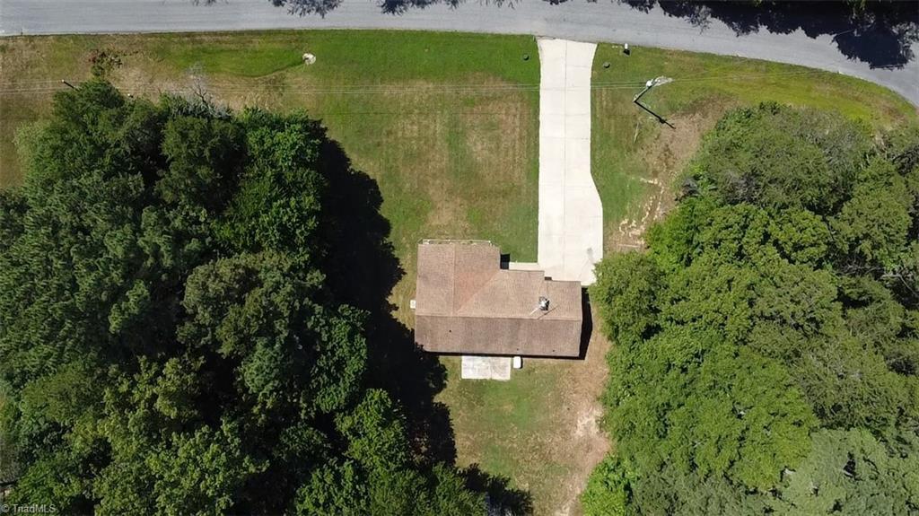 1015 Meadowview Road