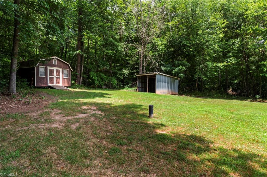 1015 Meadowview Road