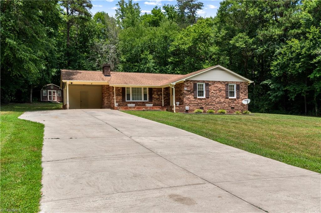 1015 Meadowview Road