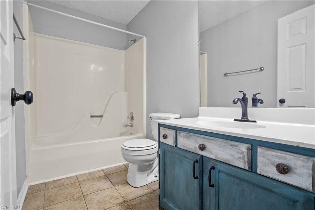 3540 Robinwest Drive