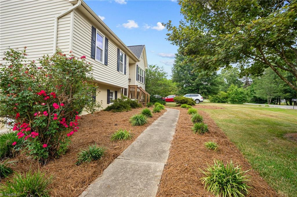 3540 Robinwest Drive